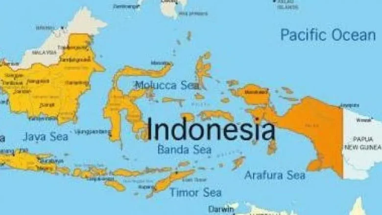 Indonesia sentences 2 men to public flogging for gay sex